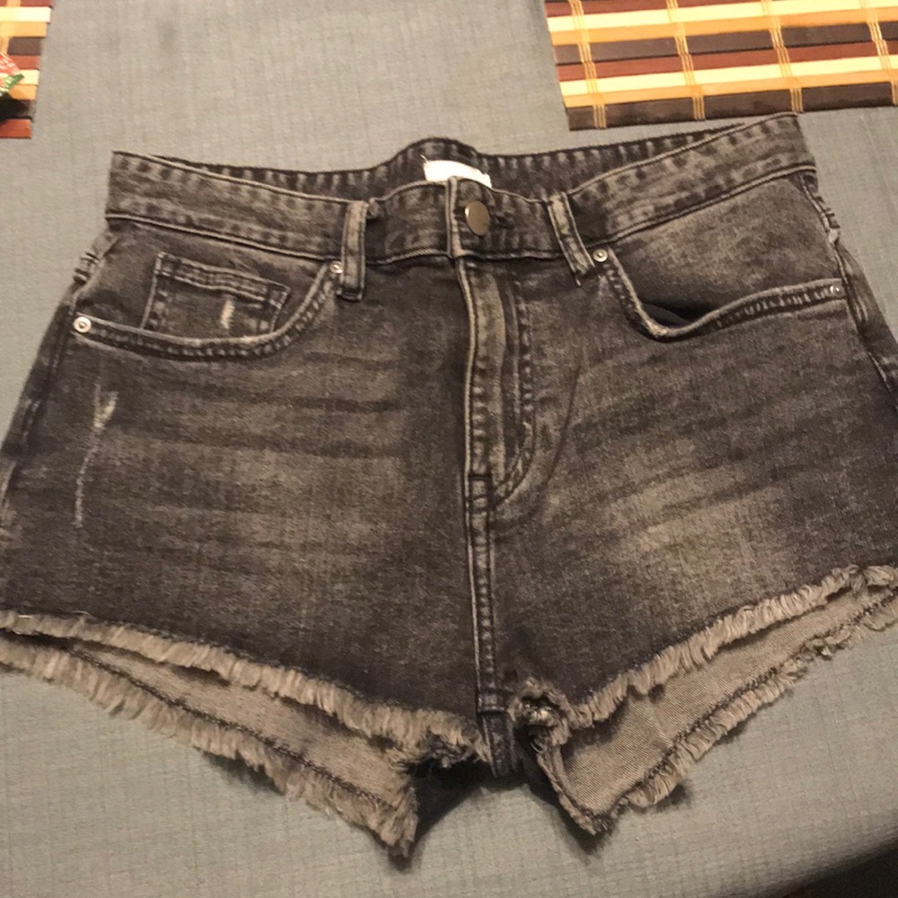 H&M black denim shorts size 4